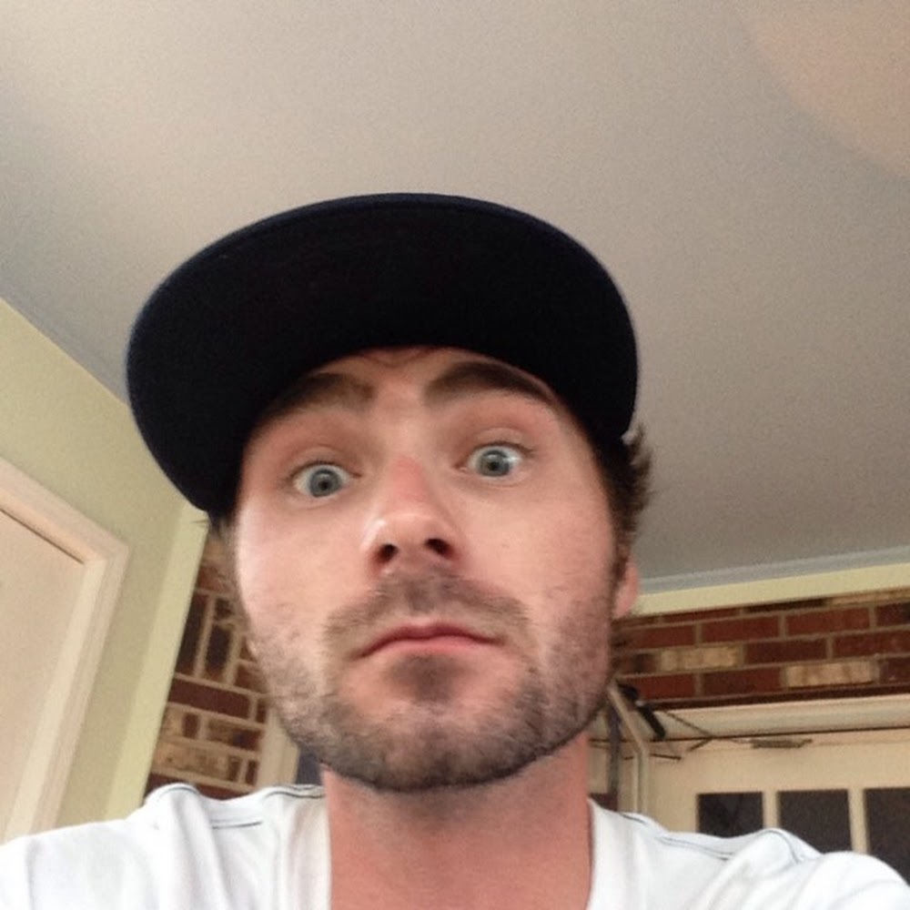 Meet your Posher, Casey